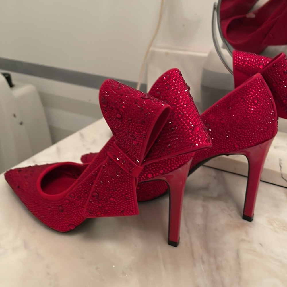 INC International Concepts Red Heels sparkle sequins Stiletto size 5 Nwt
